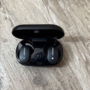 Bose Black Wireless Earbuds